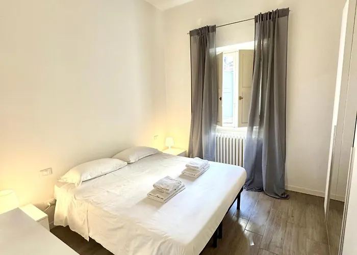 Appartement On The Banks Of Santa Croce Florence